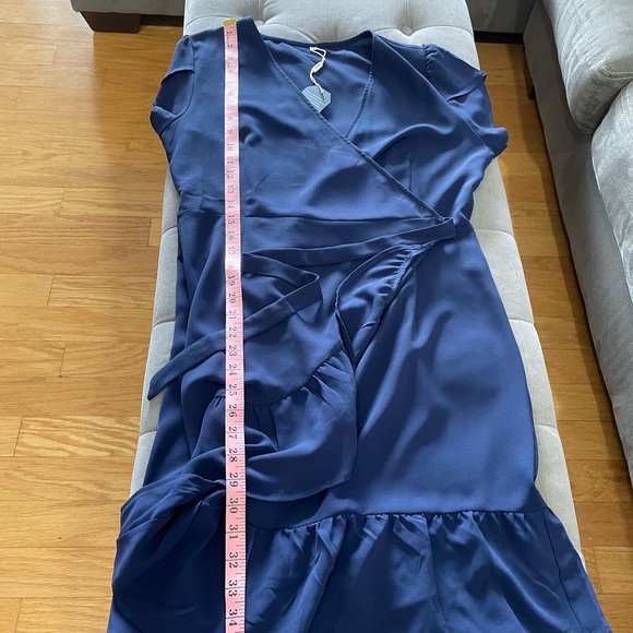 NWT Petal Sleeve Wrap Dress - Picture 7 of 11